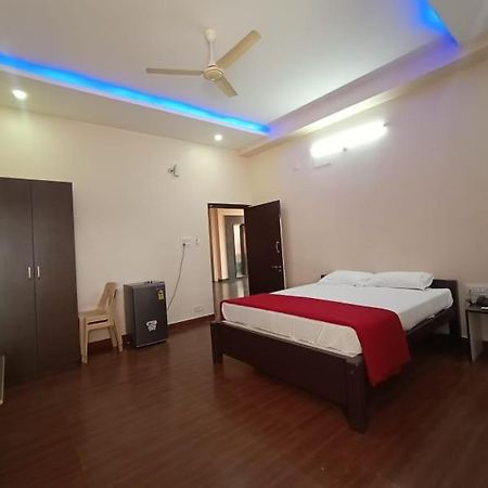 Ss Lodge Devanahalli エクステリア 写真