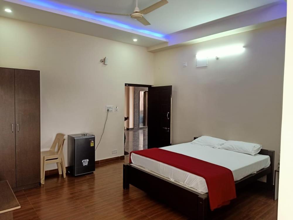 Ss Lodge Devanahalli エクステリア 写真
