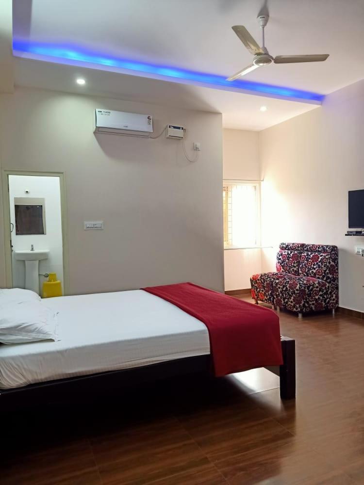 Ss Lodge Devanahalli エクステリア 写真